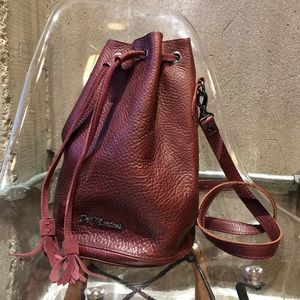 Dr. Martens Inuck Bucket Bag - Oxblood